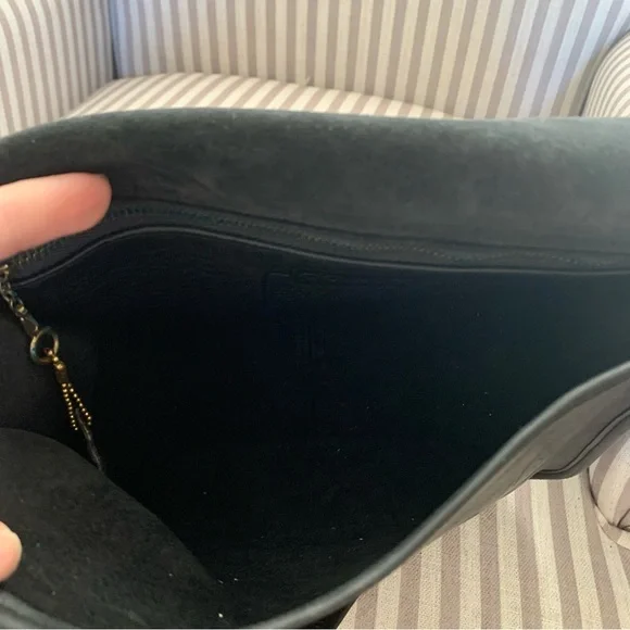 Vintage Coach Black Leather Shoulder Bag Purse 733-8099